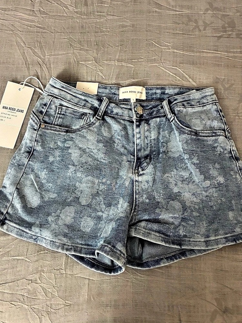 KUT from the Kloth Denim Jean Shorts in Blue Size large -NWT